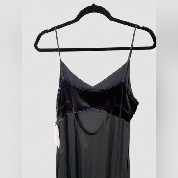 New Velour Viscose Black Maxi Slip Dress w/ Navy Velvet Top & Back Cutout Size L - Picture 5 of 9